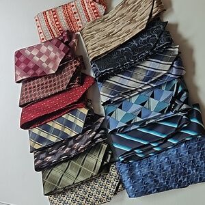 Mens necktie lot of 14